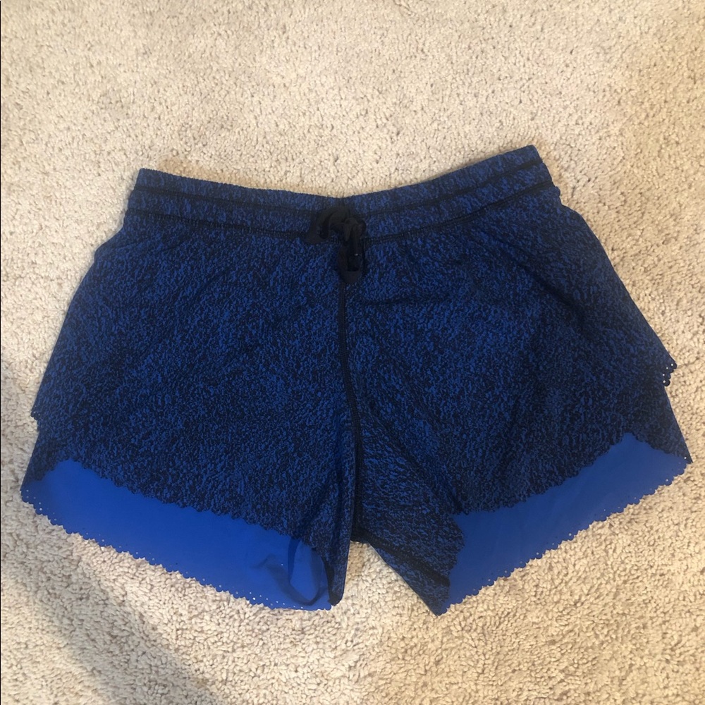 NWOT Lululemon Hit It Short Scalloped Edge